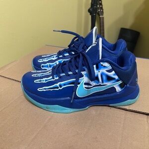Nike Kobe Blue Skeleton Basketball Shoes Boys Size 4.5Y